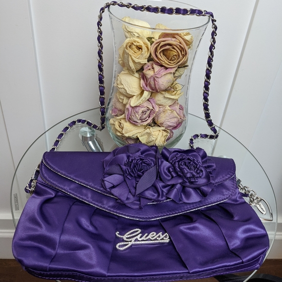 Guess Bag - Picture 3 of 8